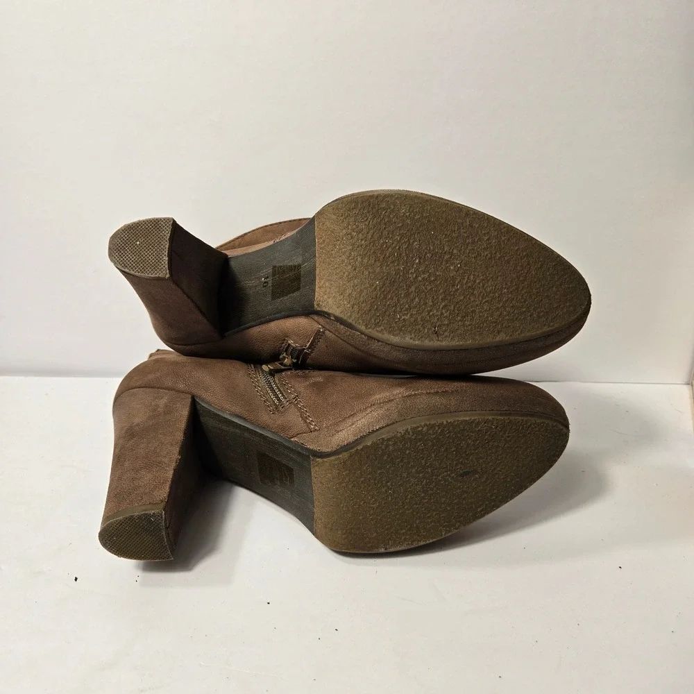 Trudy Taupe Leather Block Heel Platform Ankle Boots Womens 10 Almond Toe Zip
